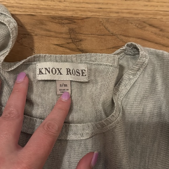 Pretty Knox Rose Grey Tunic / Shawl / Top - Picture 4 of 5